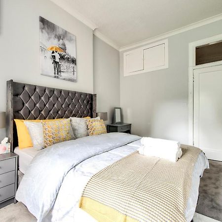 Pass The Keys Stylish 2 Bed In Heart Of West End Glasgow Exterior photo