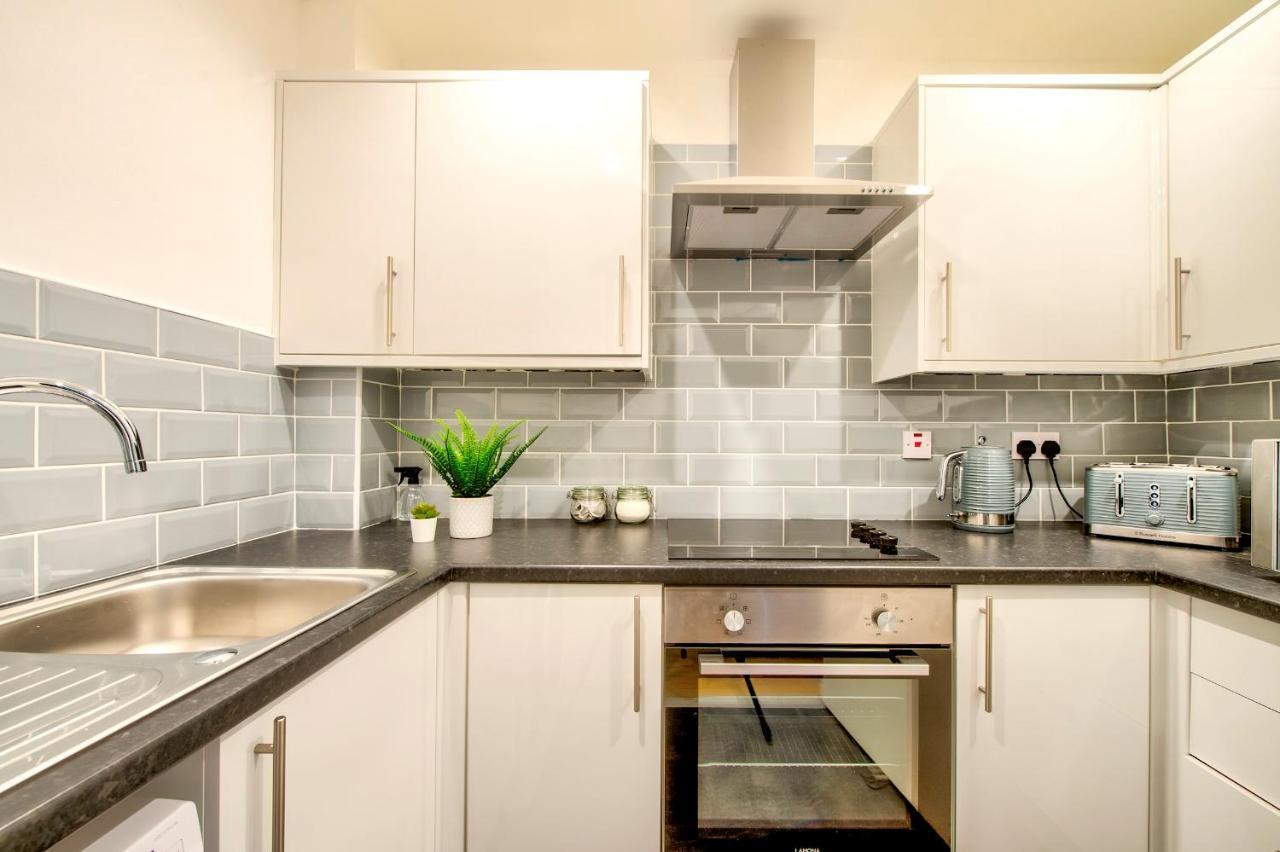 Pass The Keys Stylish 2 Bed In Heart Of West End Glasgow Exterior photo