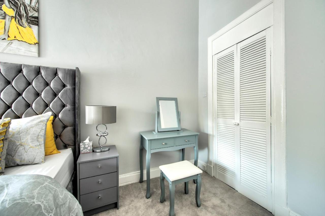 Pass The Keys Stylish 2 Bed In Heart Of West End Glasgow Exterior photo